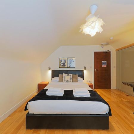 Stay 2A Boutique Rooms Фолькустоун Экстерьер фото